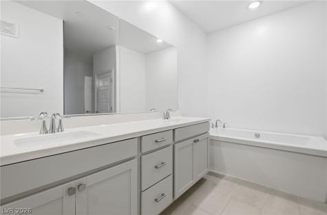 2555 Hampton Road 2208 Henderson NV 89052