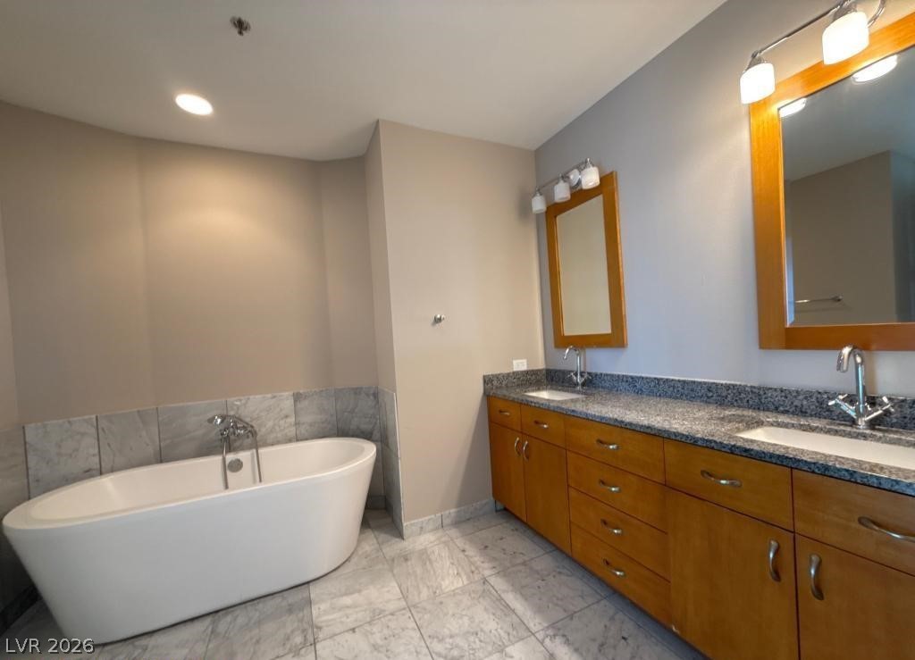 4525 Dean Martin Drive 2704 Las Vegas NV 89103