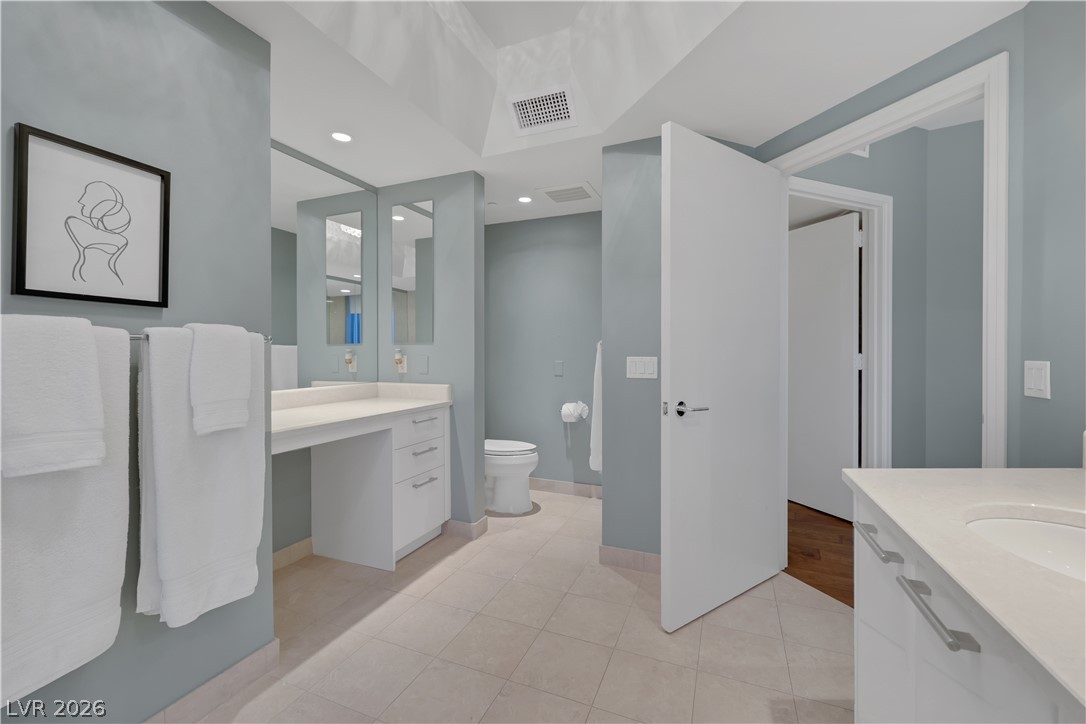 322 Karen Avenue 807 Las Vegas NV 89109