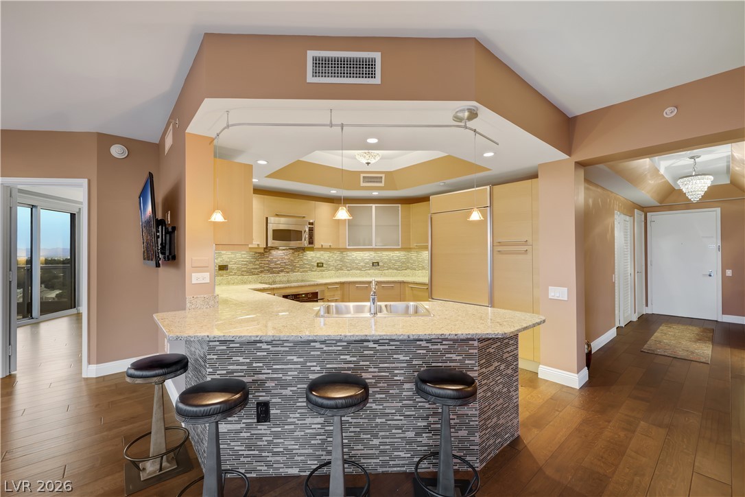 322 Karen Avenue 807 Las Vegas NV 89109