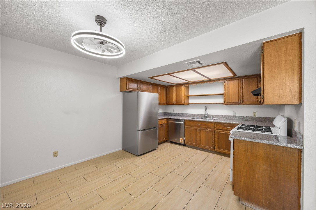 5576 West Rochelle Avenue 23d Las Vegas NV 89103