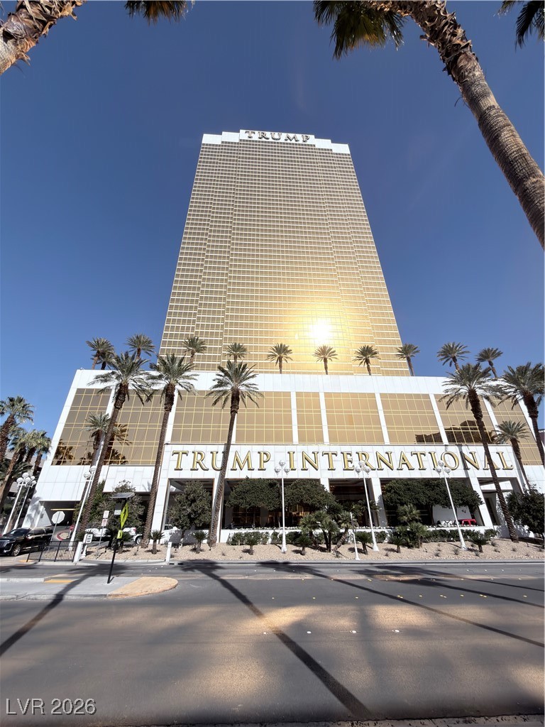 2000 North Fashion Show Drive 3804 Las Vegas NV 89109