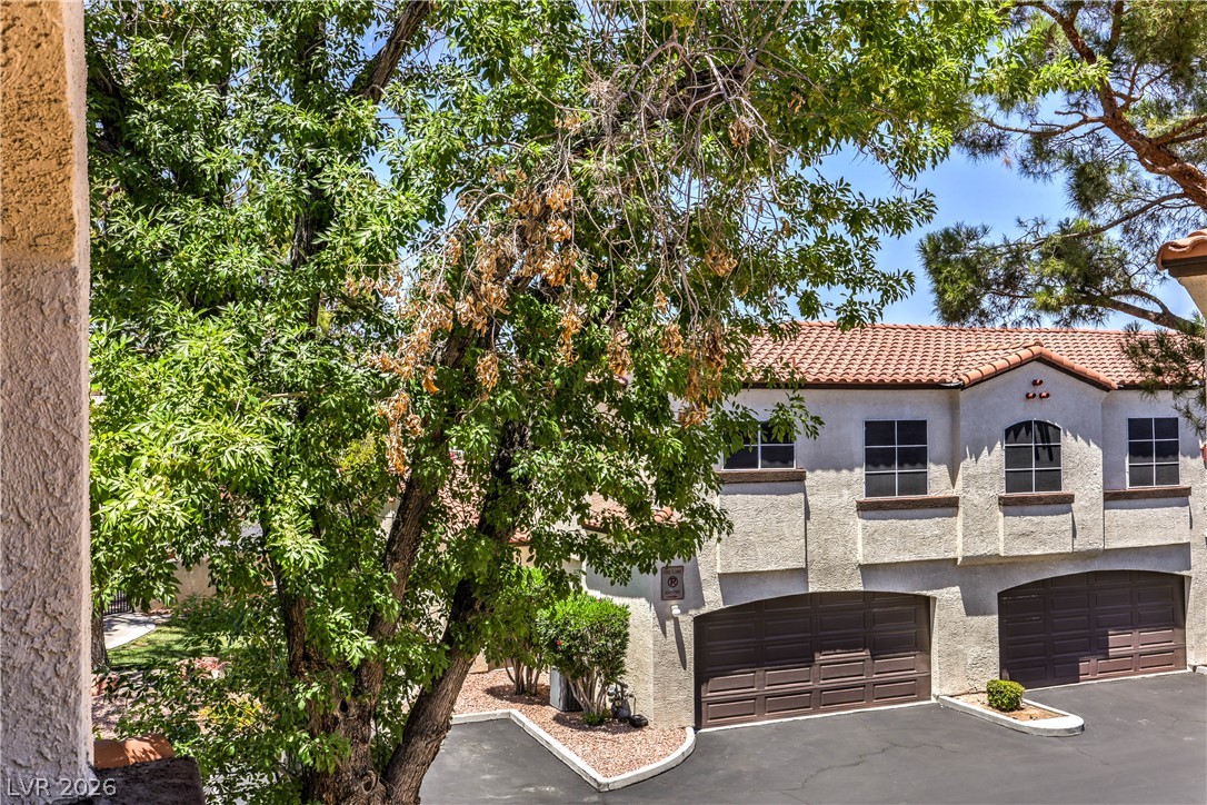 2975 Bluegrass Lane 1423 Henderson NV 89074