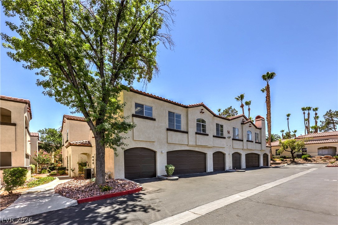 2975 Bluegrass Lane 1423 Henderson NV 89074