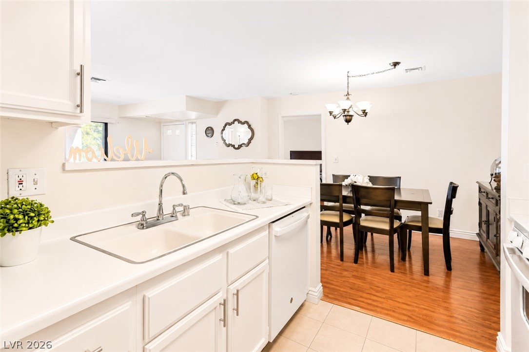 4893 South Torrey Pines Drive 203 Las Vegas NV 89103