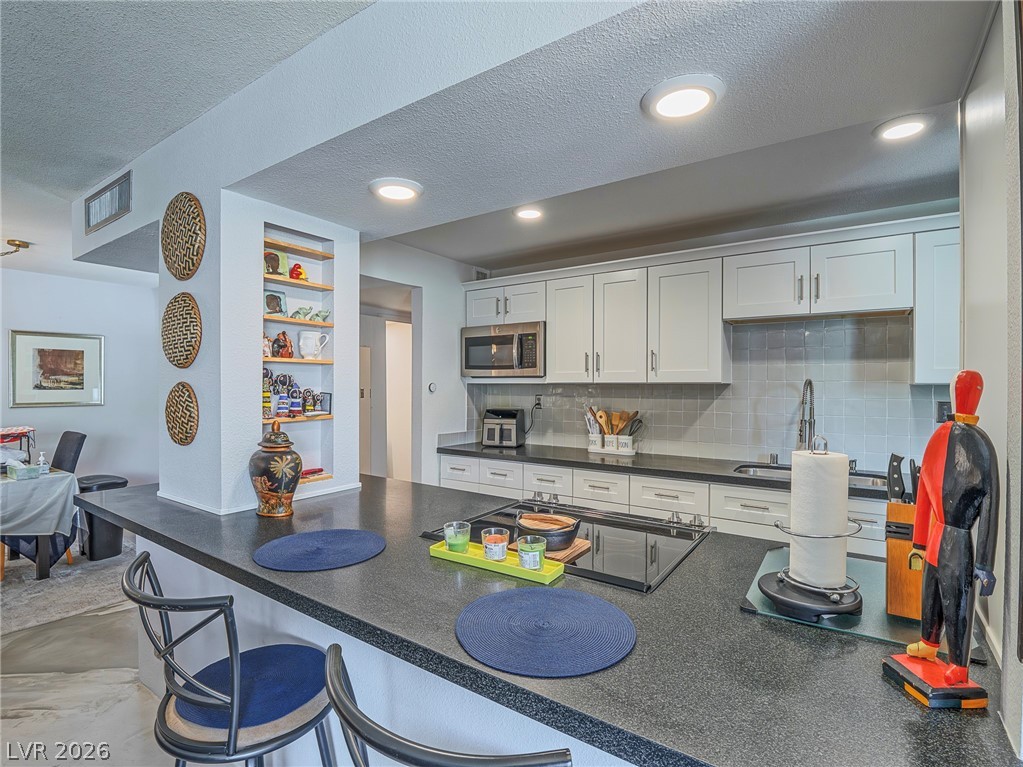 730 Royal Crest 422 Las Vegas NV 89169