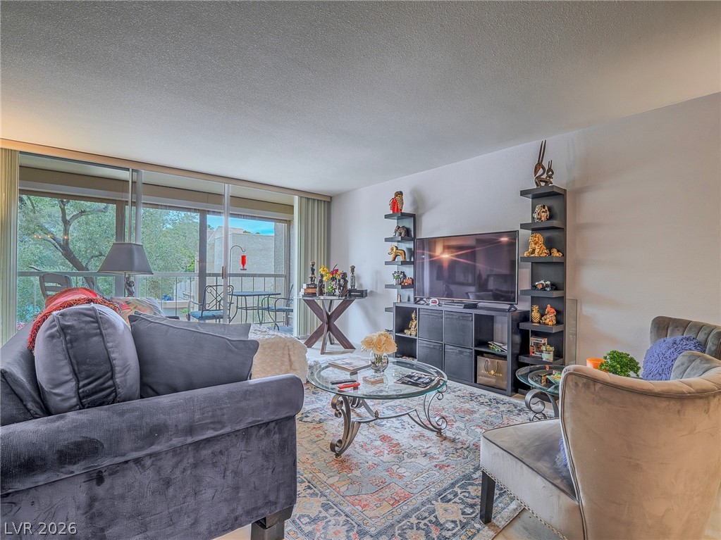 730 Royal Crest 422 Las Vegas NV 89169