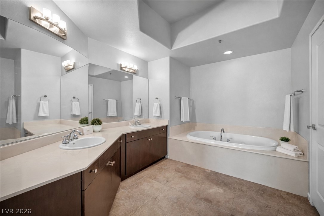 8255 Las Vegas Boulevard 719 Las Vegas NV 89123