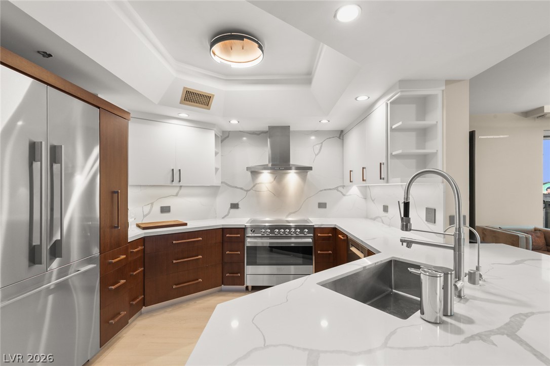 322 Karen Avenue 3108 Las Vegas NV 89109