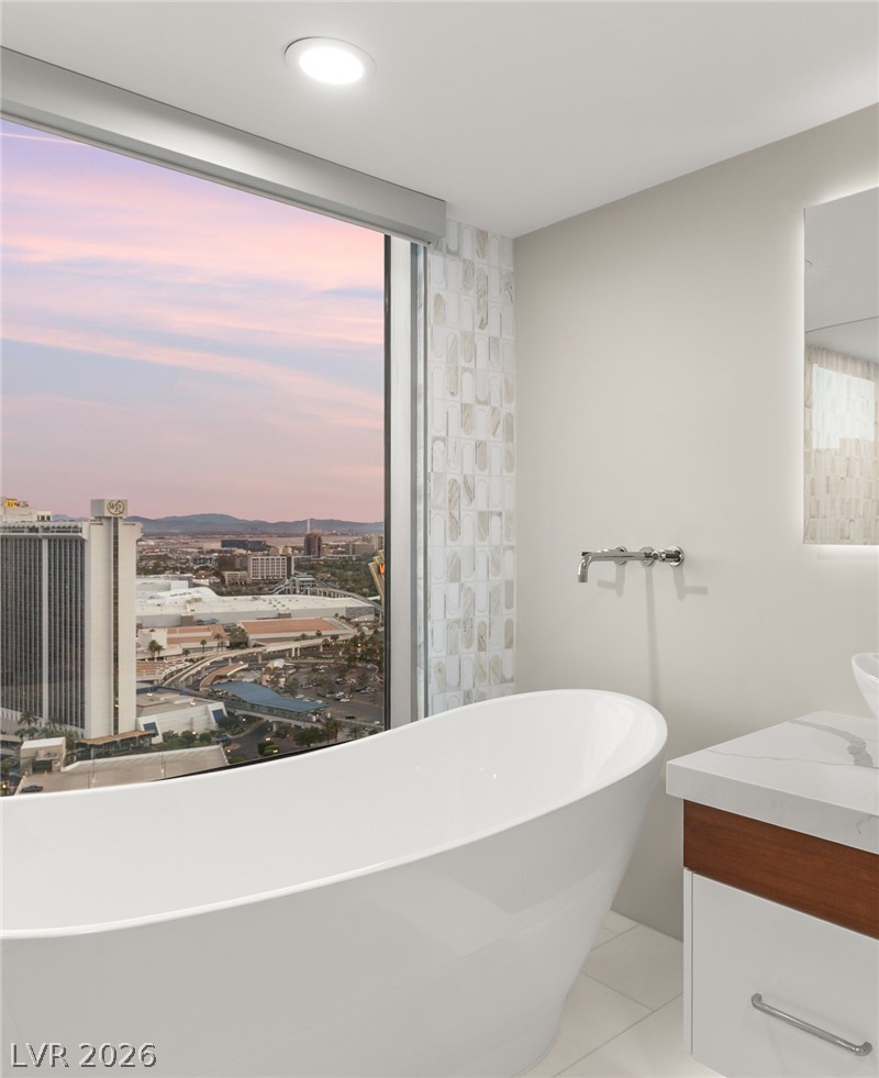 322 Karen Avenue 3108 Las Vegas NV 89109