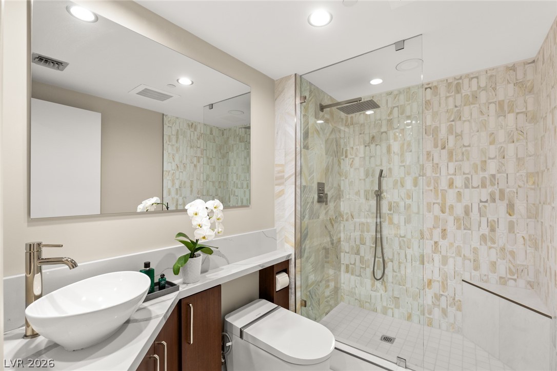 322 Karen Avenue 3108 Las Vegas NV 89109