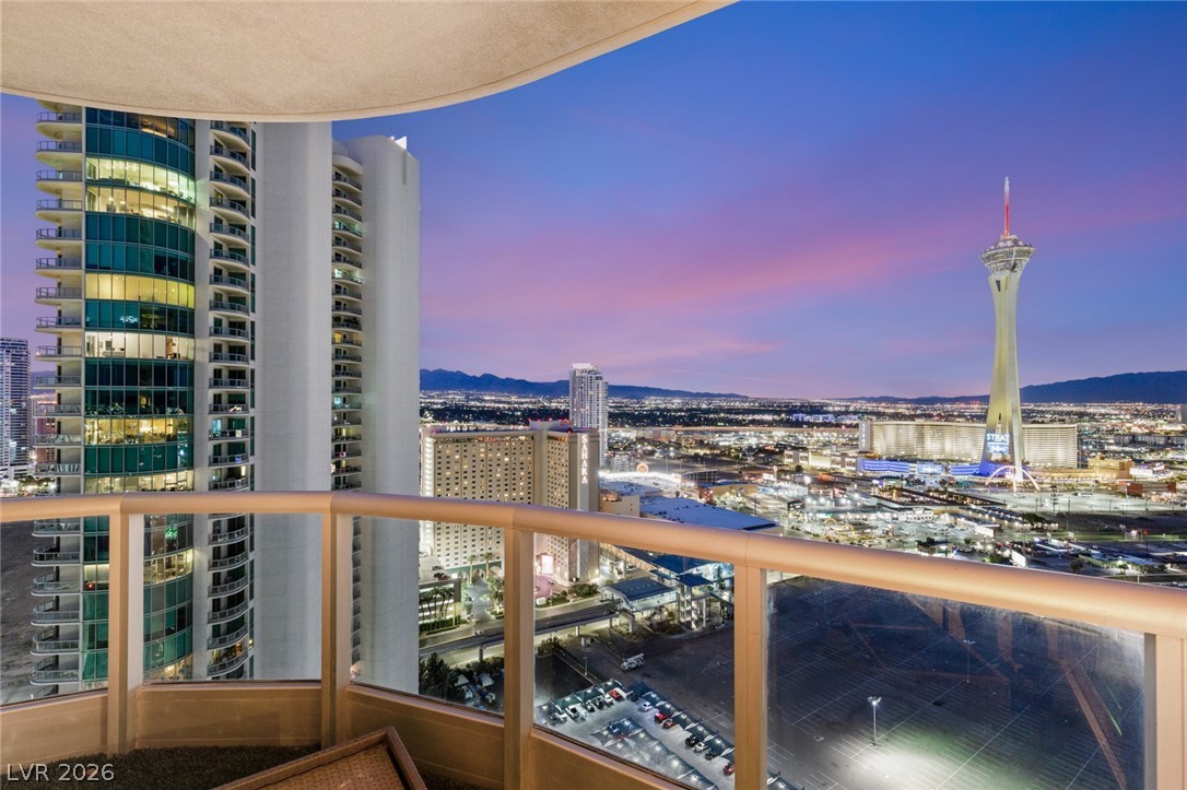 322 Karen Avenue 3108 Las Vegas NV 89109
