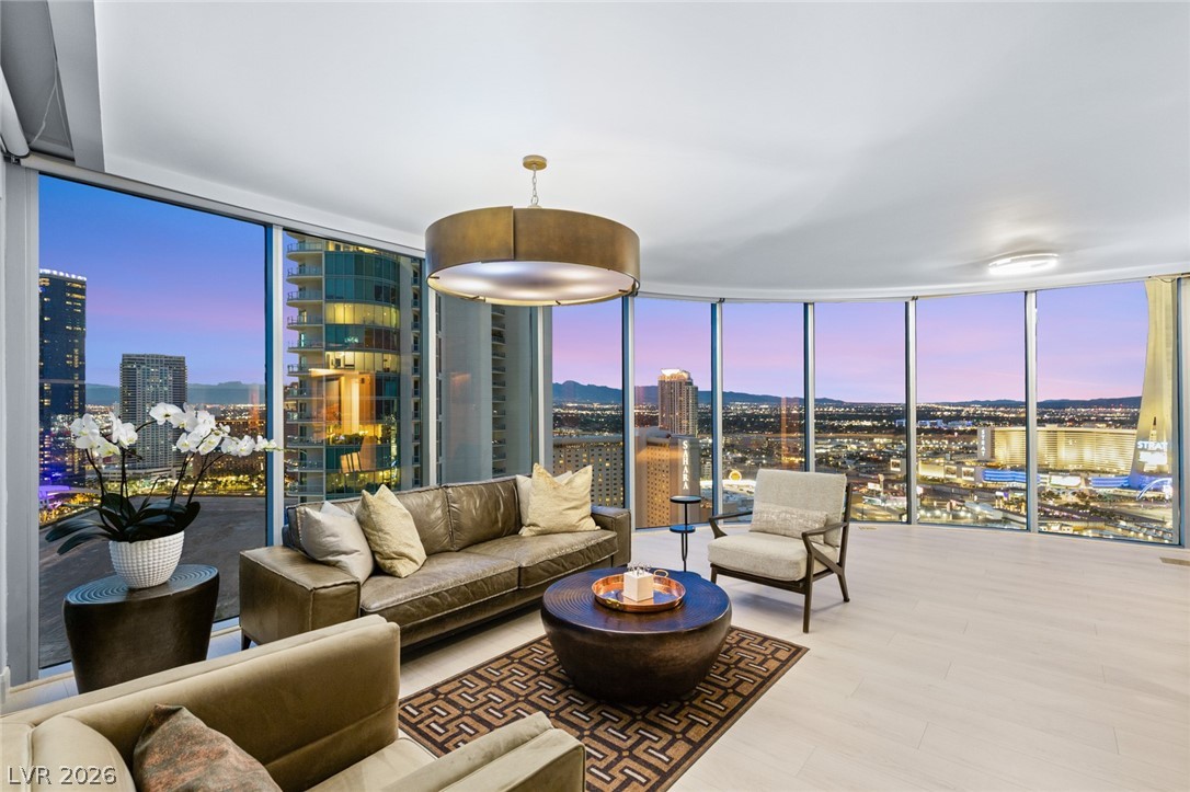322 Karen Avenue 3108 Las Vegas NV 89109