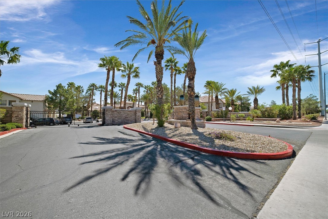 1830 North Buffalo Drive 2033 Las Vegas NV 89128