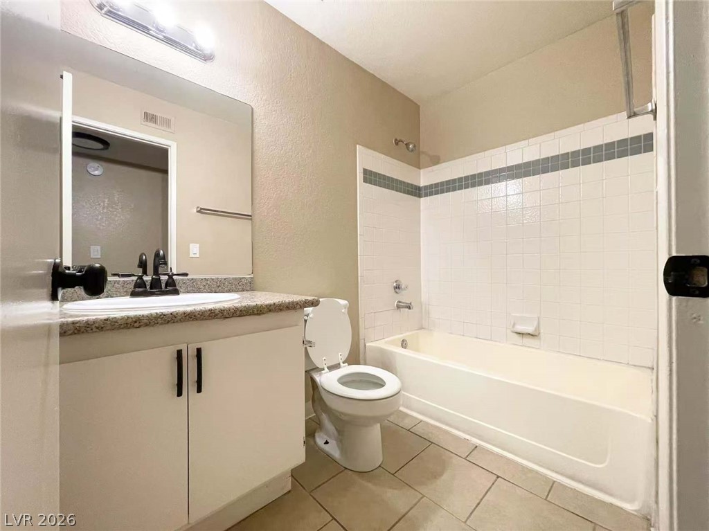 5260 Mission Monterey Lane 103 Las Vegas NV 89107