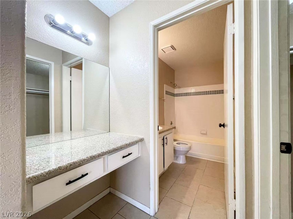 5260 Mission Monterey Lane 103 Las Vegas NV 89107