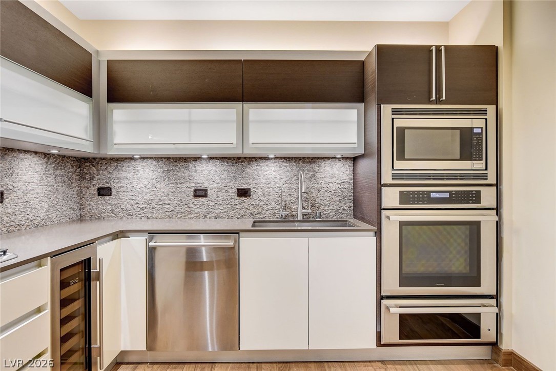 3750 South Las Vegas Boulevard 2707 Las Vegas NV 89158