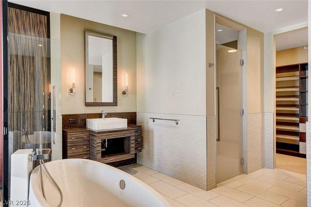 3750 South Las Vegas Boulevard 2707 Las Vegas NV 89158