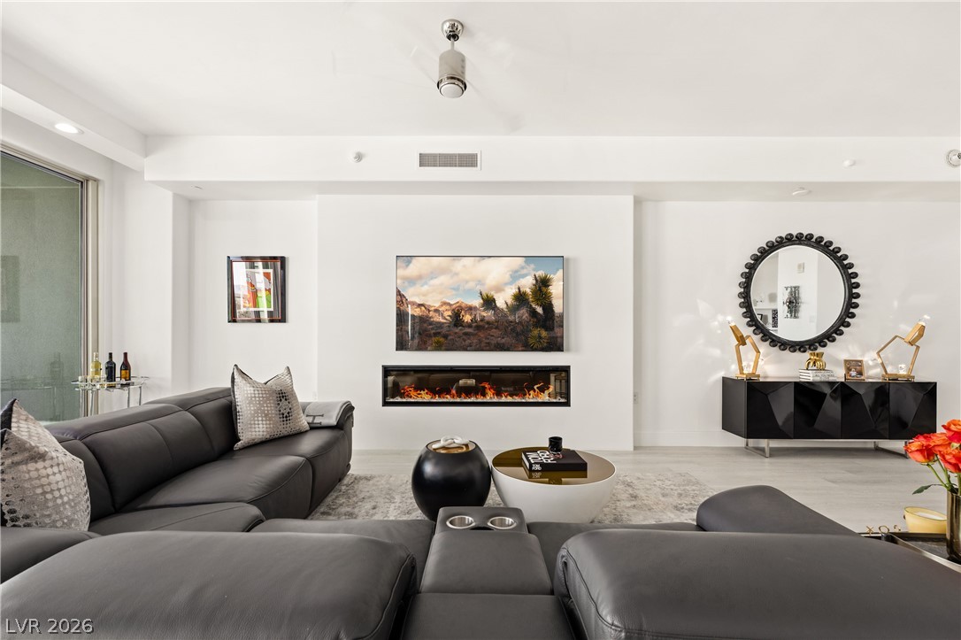 9103 Alta Drive 907 Las Vegas NV 89145