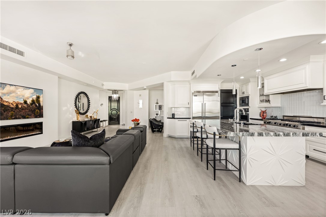 9103 Alta Drive 907 Las Vegas NV 89145