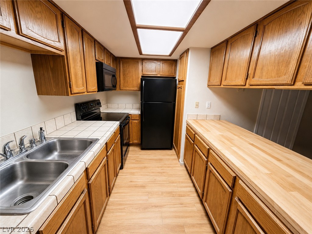 4211 Sanderling Circle 286 Las Vegas NV 89103