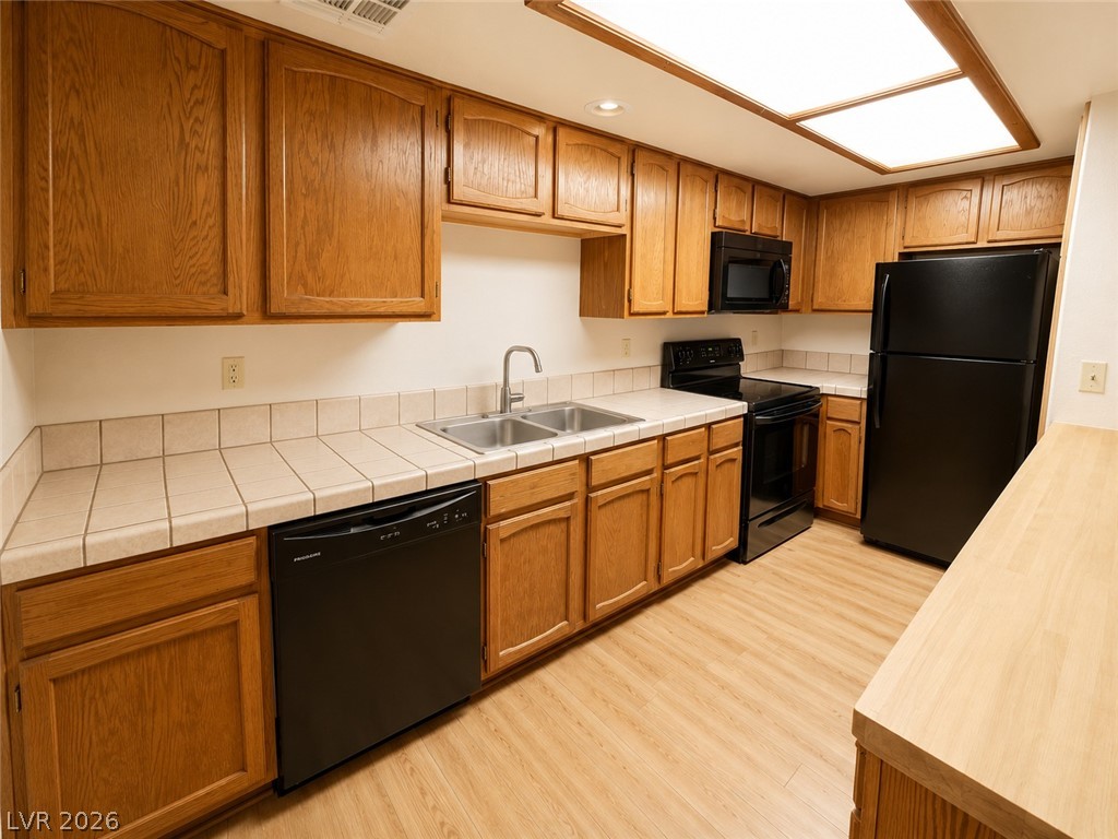 4211 Sanderling Circle 286 Las Vegas NV 89103