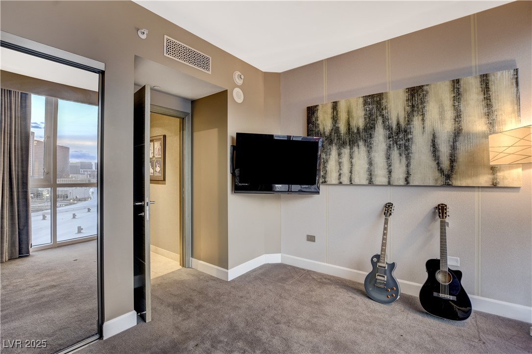 2877 Paradise Road 1605 Las Vegas NV 89109