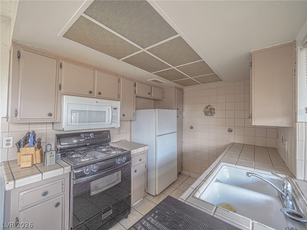 1370 Vegas Valley Drive 43 Las Vegas NV 89169