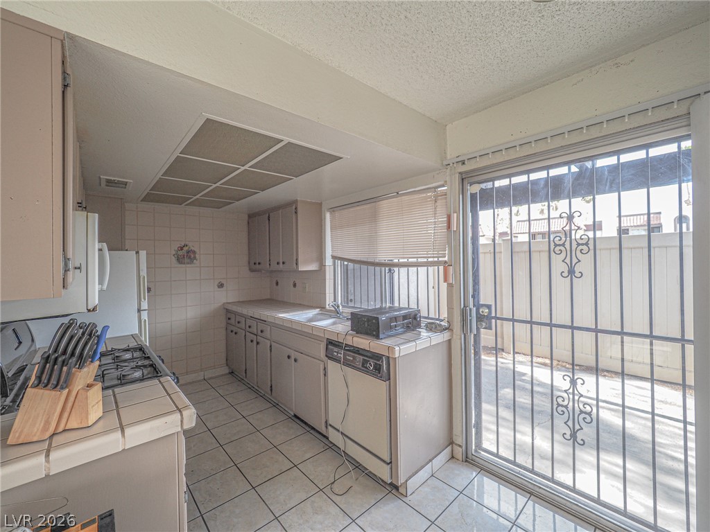 1370 Vegas Valley Drive 43 Las Vegas NV 89169