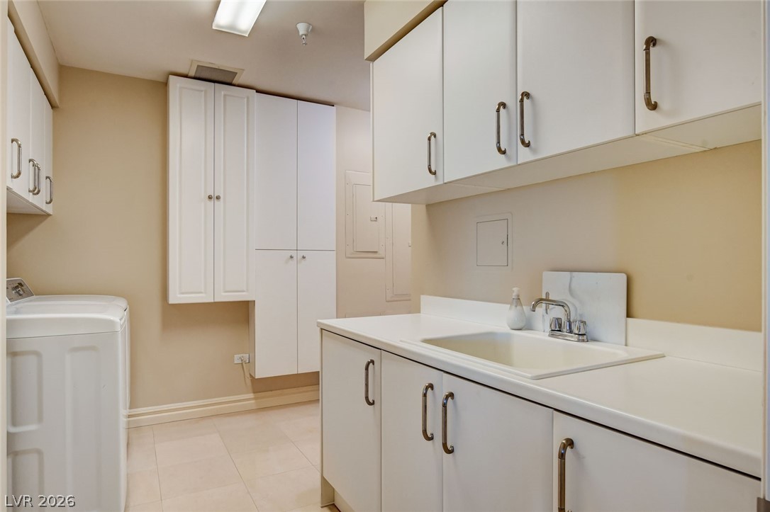 2877 Paradise Road 2803 Las Vegas NV 89109