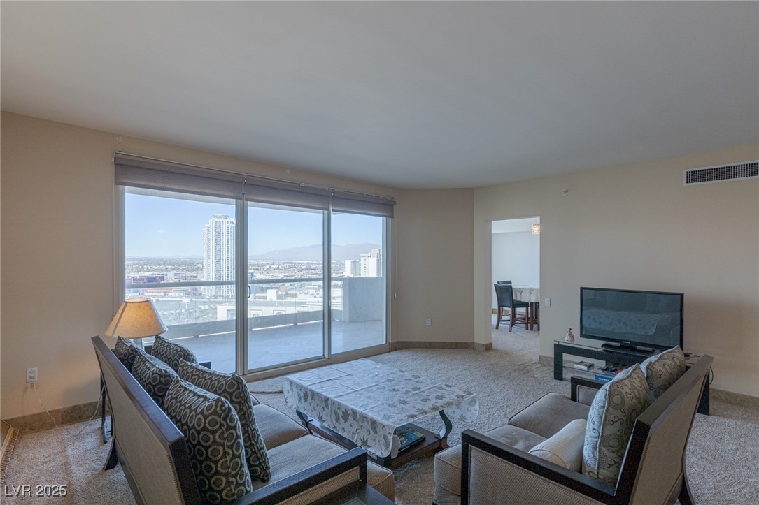 2777 Paradise Road 2103 Las Vegas NV 89109