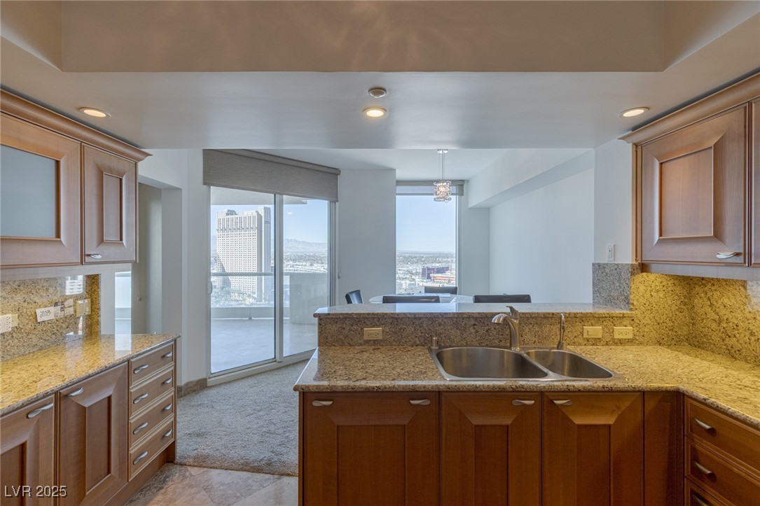 2777 Paradise Road 2103 Las Vegas NV 89109