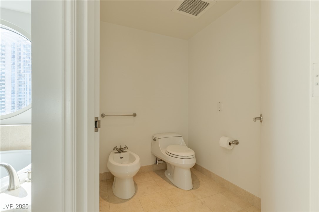 2777 Paradise Road 2103 Las Vegas NV 89109
