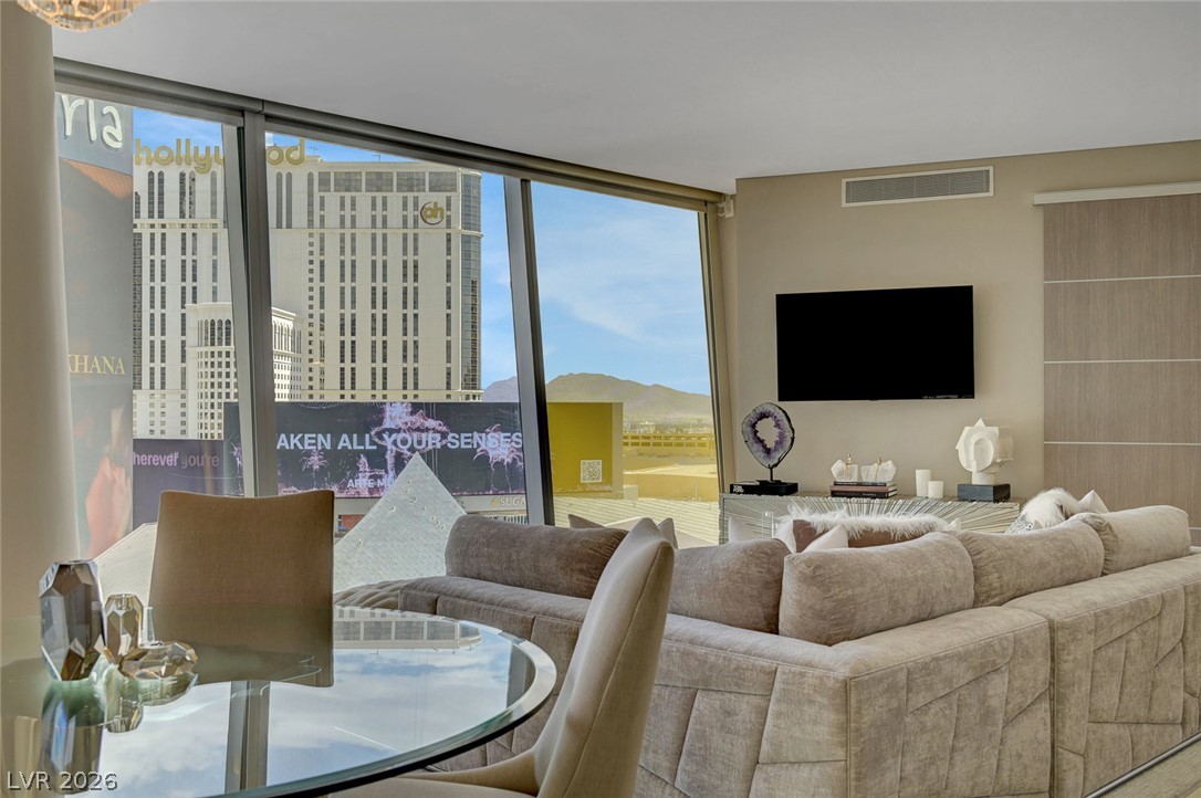 3722 South Las Vegas Boulevard 807 Las Vegas NV 89158