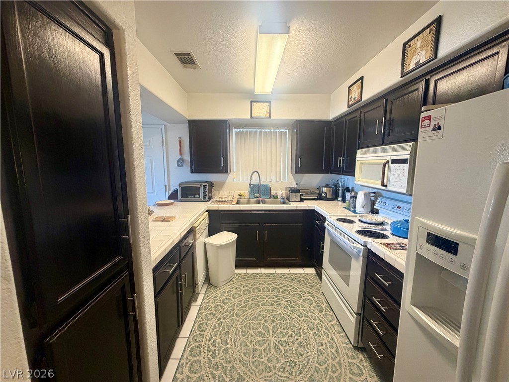 2725 South Nellis Boulevard 2074 Las Vegas NV 89121