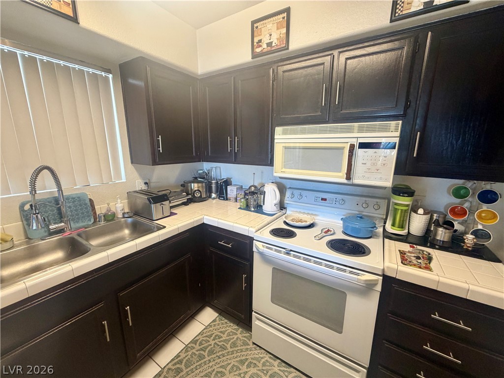 2725 South Nellis Boulevard 2074 Las Vegas NV 89121