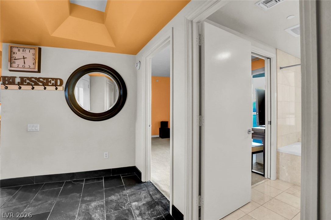 322 Karen Avenue 2301 Las Vegas NV 89109