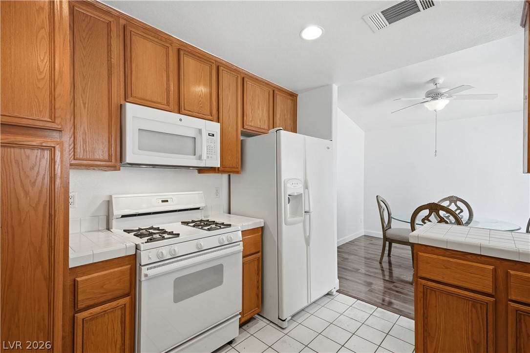 5449 Geneive Lane 102 Las Vegas NV 89108