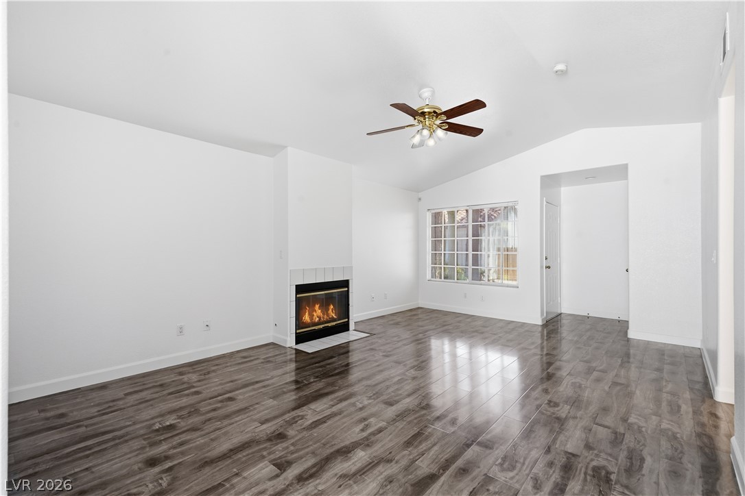 5449 Geneive Lane 102 Las Vegas NV 89108