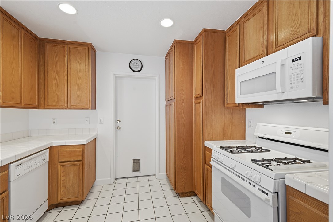 5449 Geneive Lane 102 Las Vegas NV 89108