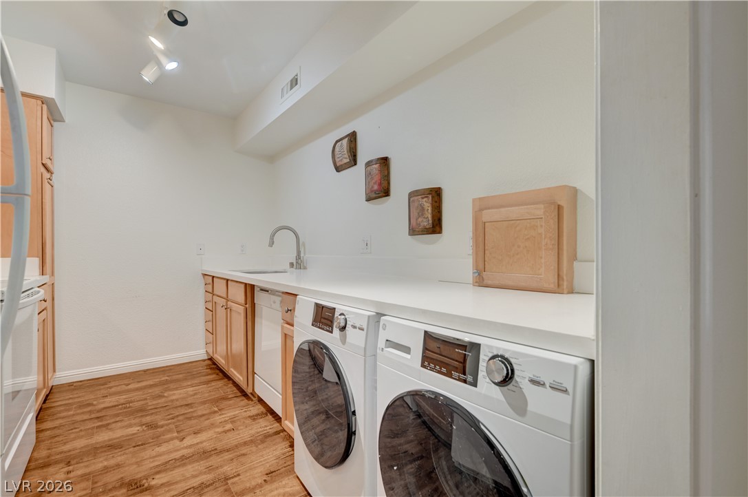 650 Oakmont Avenue 2113 Las Vegas NV 89109