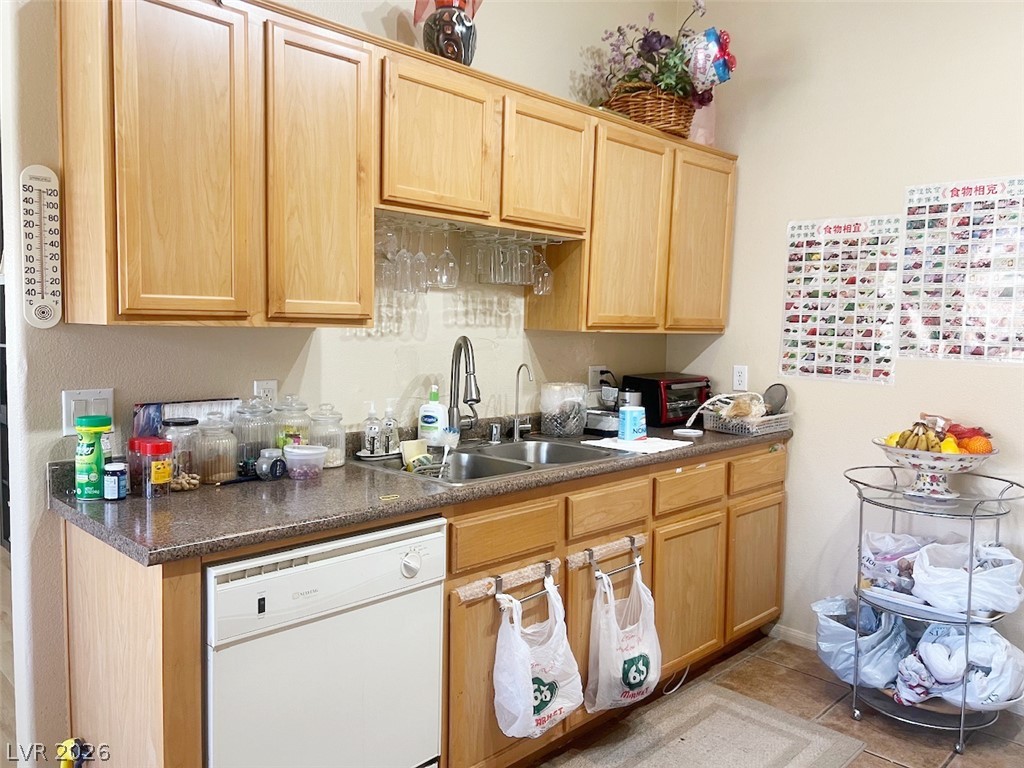 2305 West Horizon Ridge Parkway 1613 Henderson NV 89052