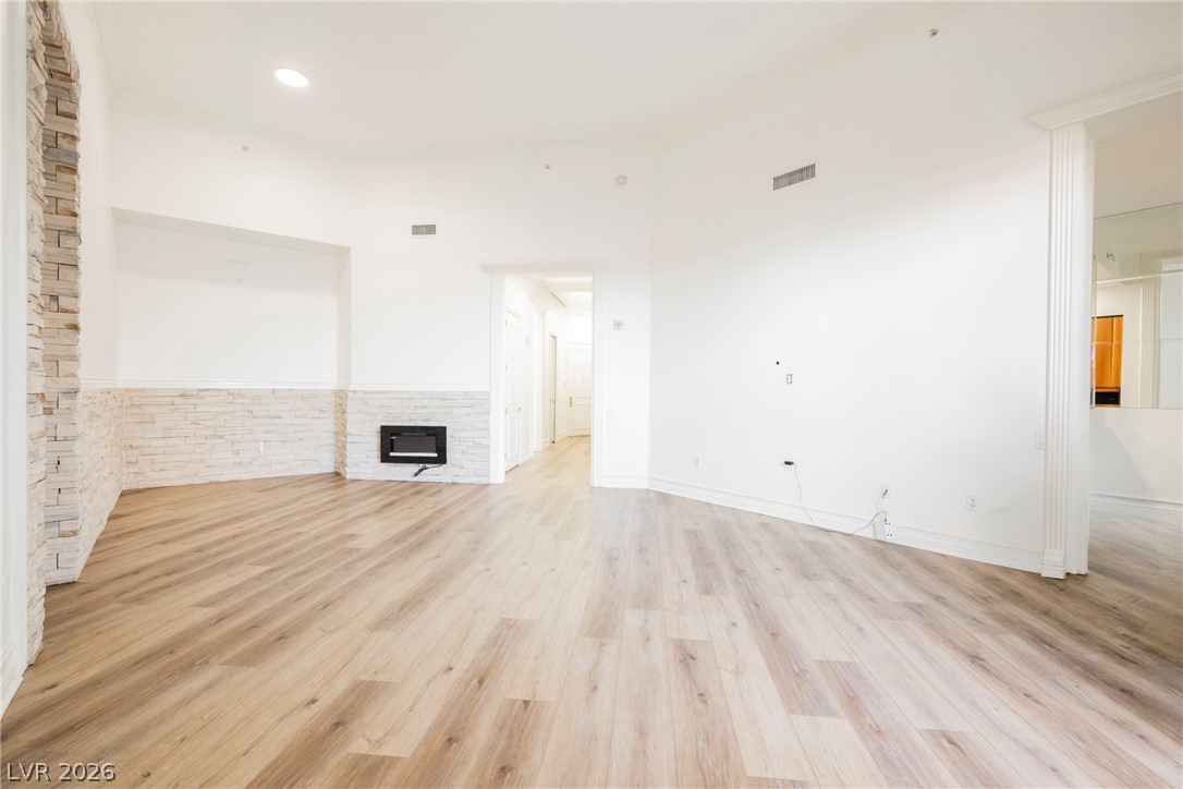 2747 Paradise Road 104 Las Vegas NV 89109