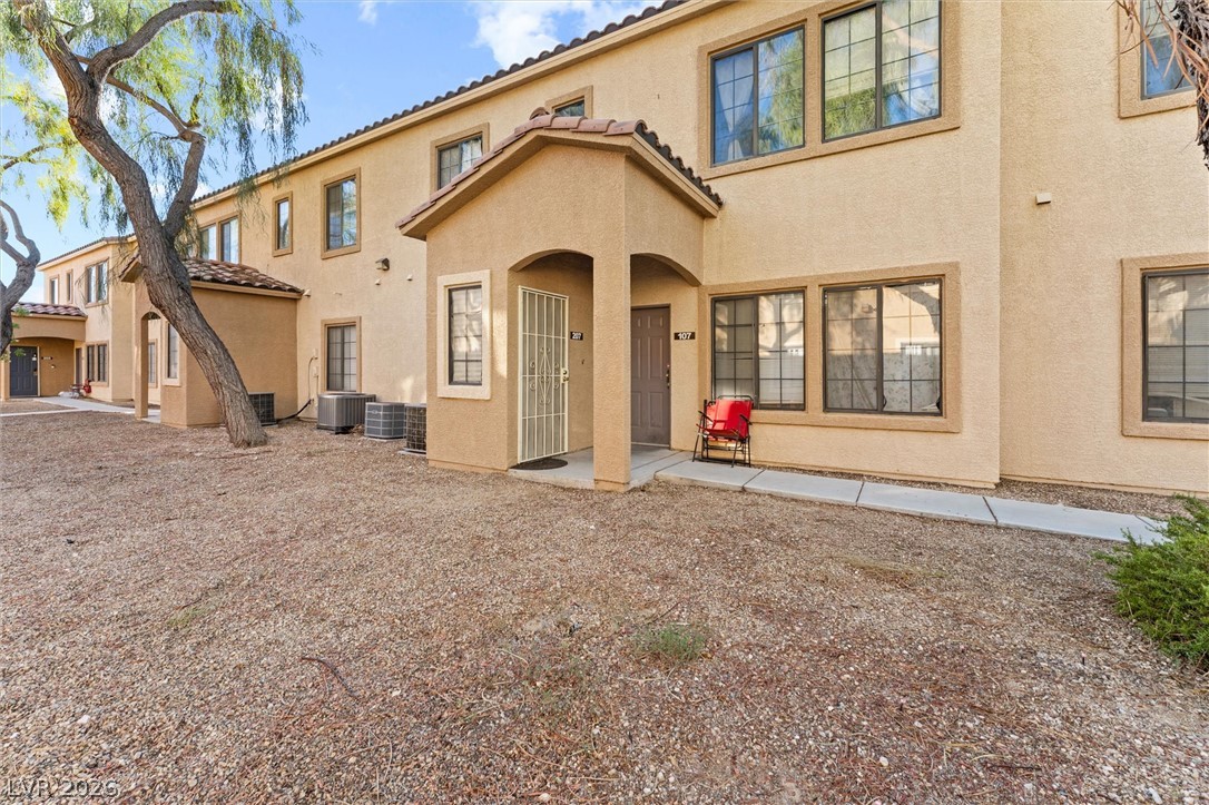2041 Hussium Hills Street 207 Las Vegas NV 89108