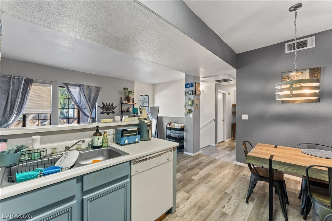2041 Hussium Hills Street 207 Las Vegas NV 89108