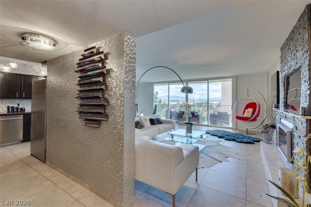 205 East Harmon 807 Las Vegas NV 89169