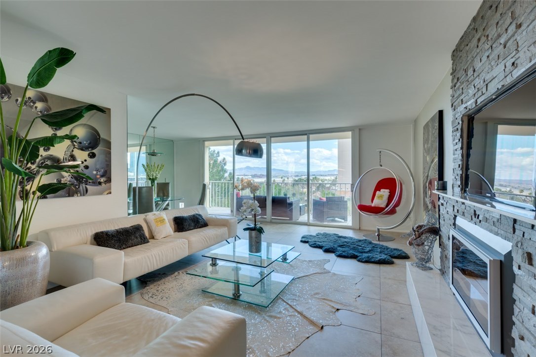 205 East Harmon 807 Las Vegas NV 89169