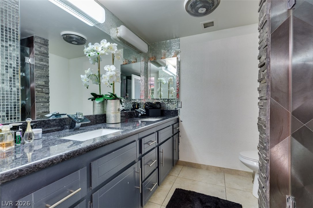 205 East Harmon 807 Las Vegas NV 89169