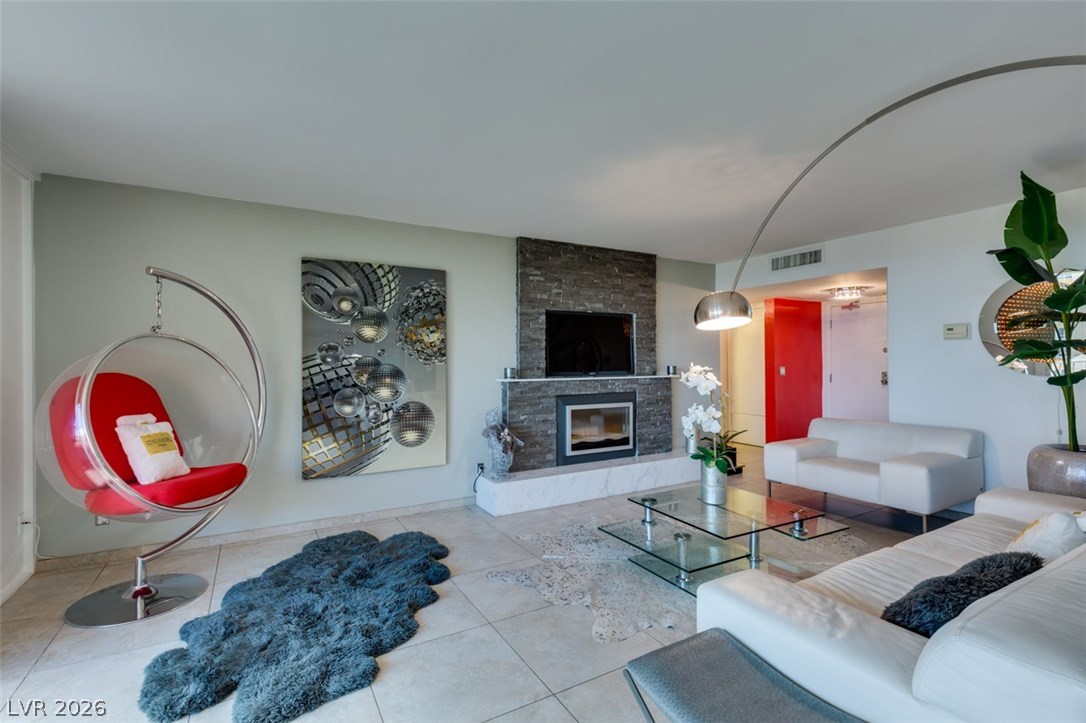 205 East Harmon 807 Las Vegas NV 89169