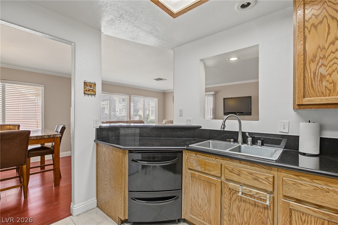 1441 Linnbaker Lane 103 Las Vegas NV 89110